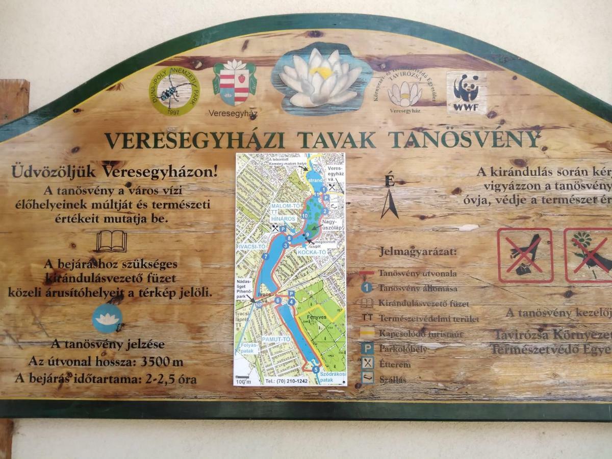 Tavi Panzio Es Etterem Bed & Breakfast Veresegyhaz Exterior photo